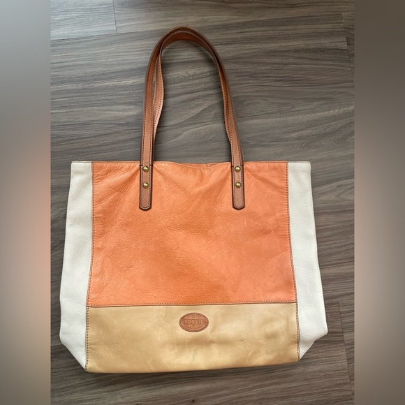 Fossil Zoey Orange and Cream leather shoulder Tote Bag women’s - Picture 1 of 8